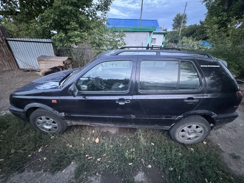 Golf 3  -  1.8 объем 1992 года