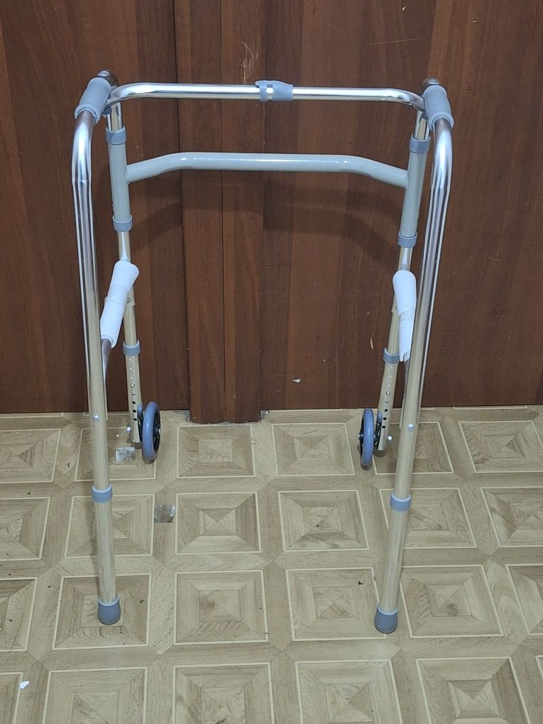 Ходунок для взрослых