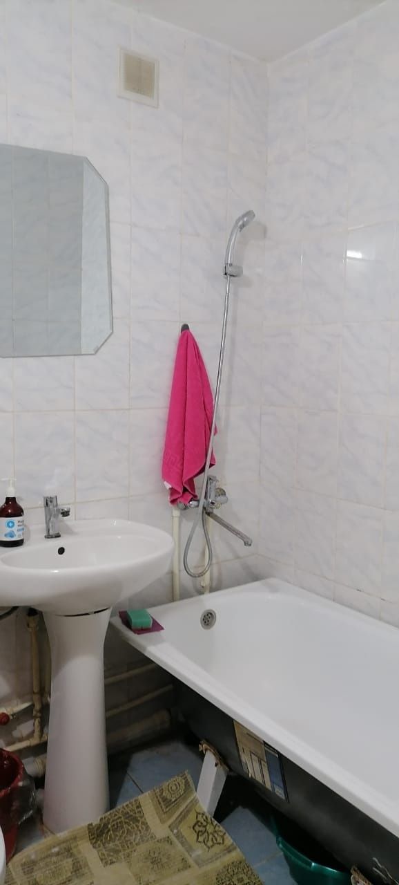 Посуточно почасово. 1 комн кв.  Делаю командирлвоч документы за 10%