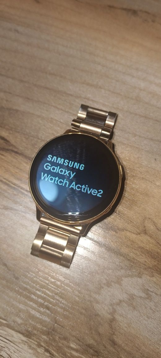 Смарт часы Samsung Active 2 и Xiaomi Watch lite