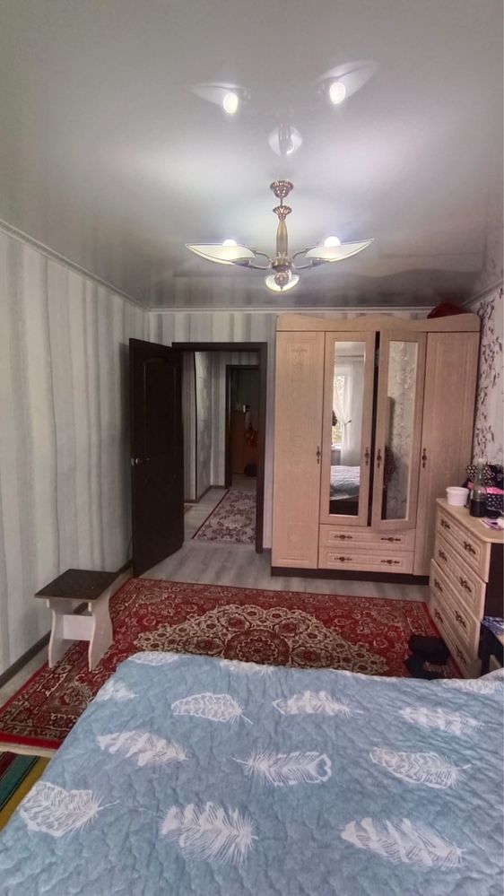 Продам 4 -х комнатную квартиру