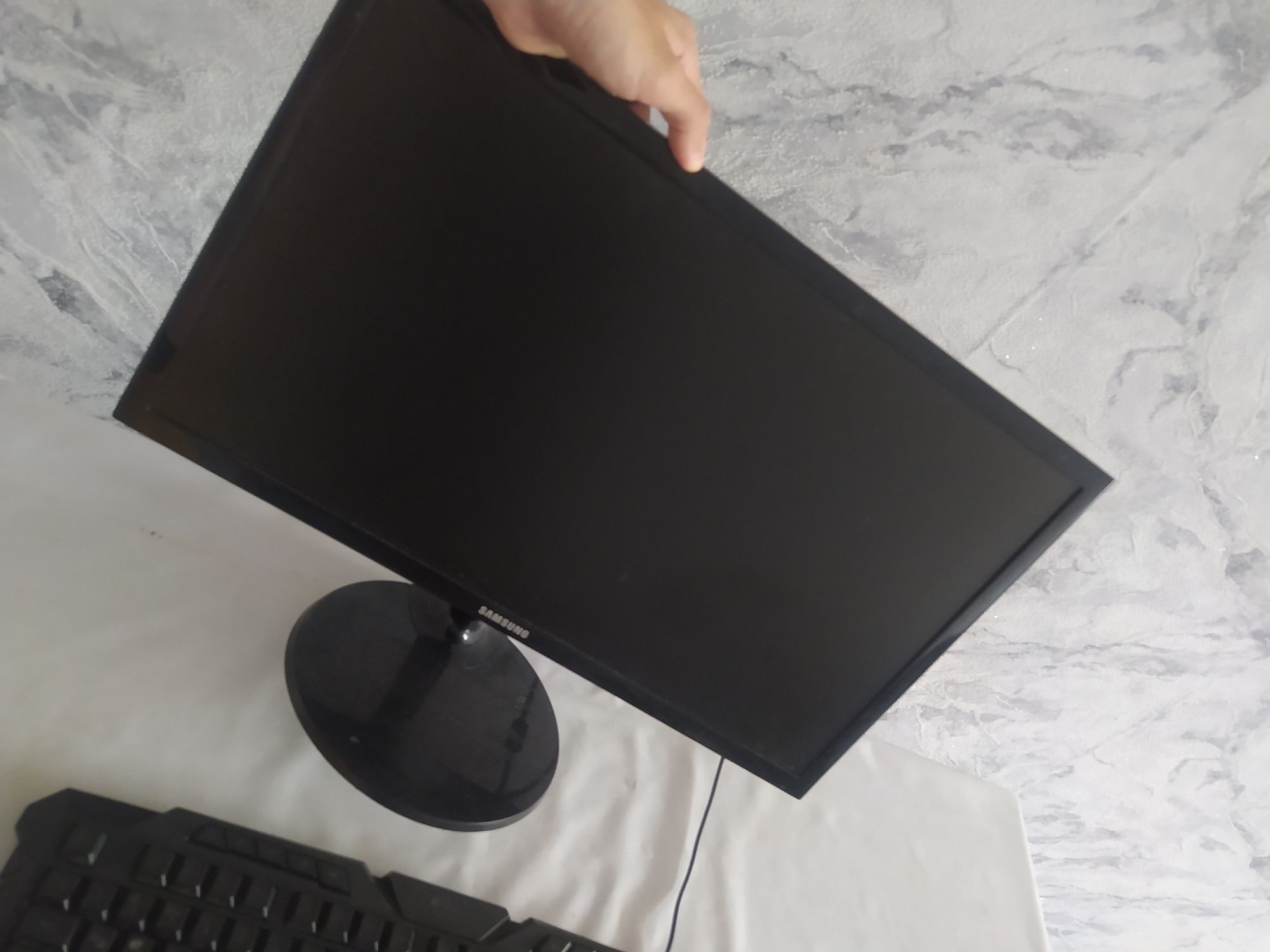 Монитор Samsung 22