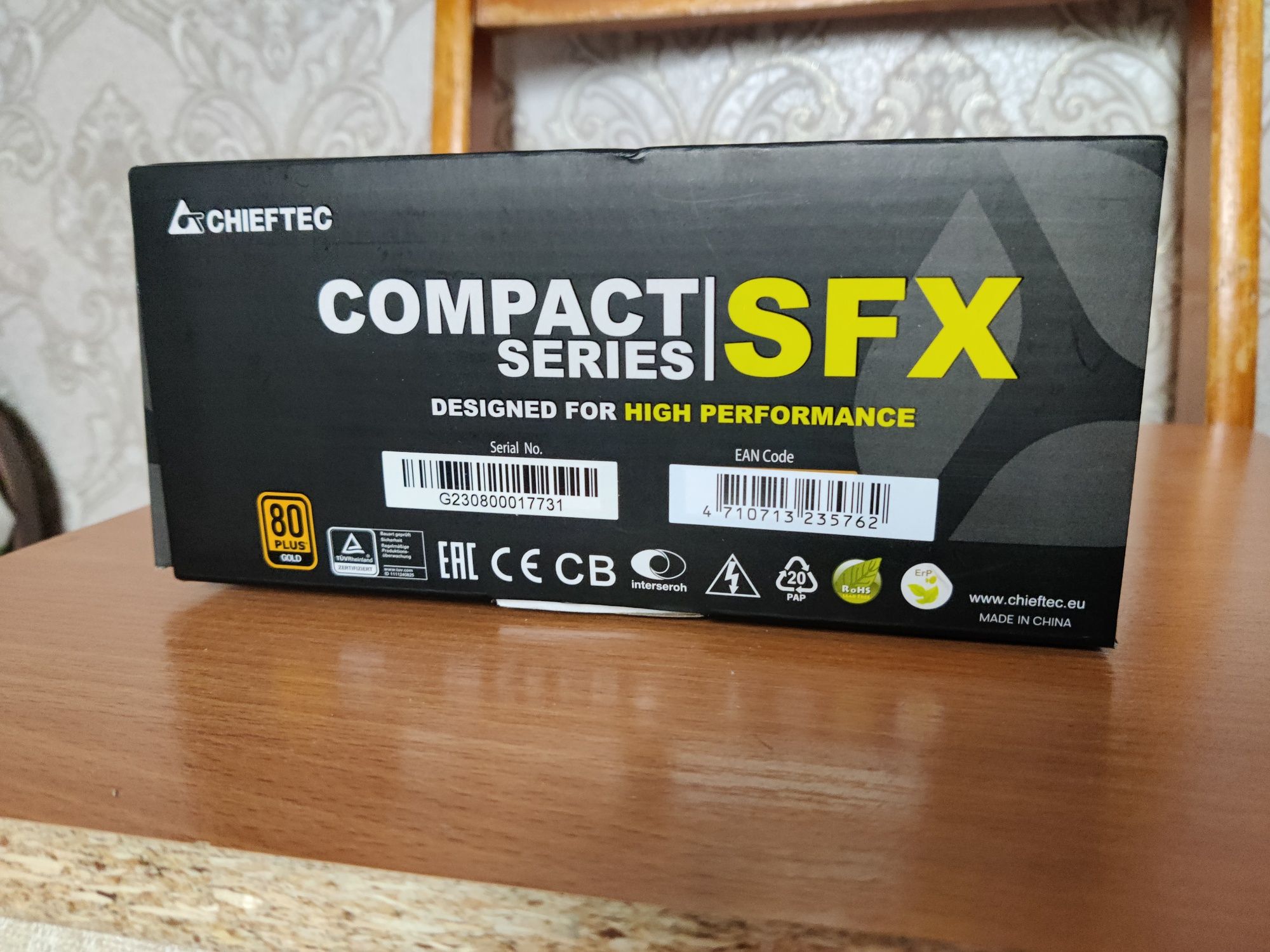 Модульный SFX Блок питания Chieftec CSN-550C 80Plus Gold Compact
