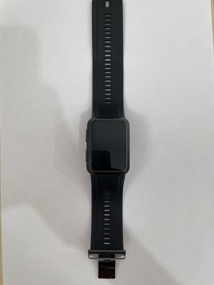Продам Huawei Watch D