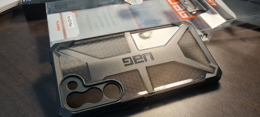 Чехол UAG противоударный  Samsung S23 + Plus, S22 + plus