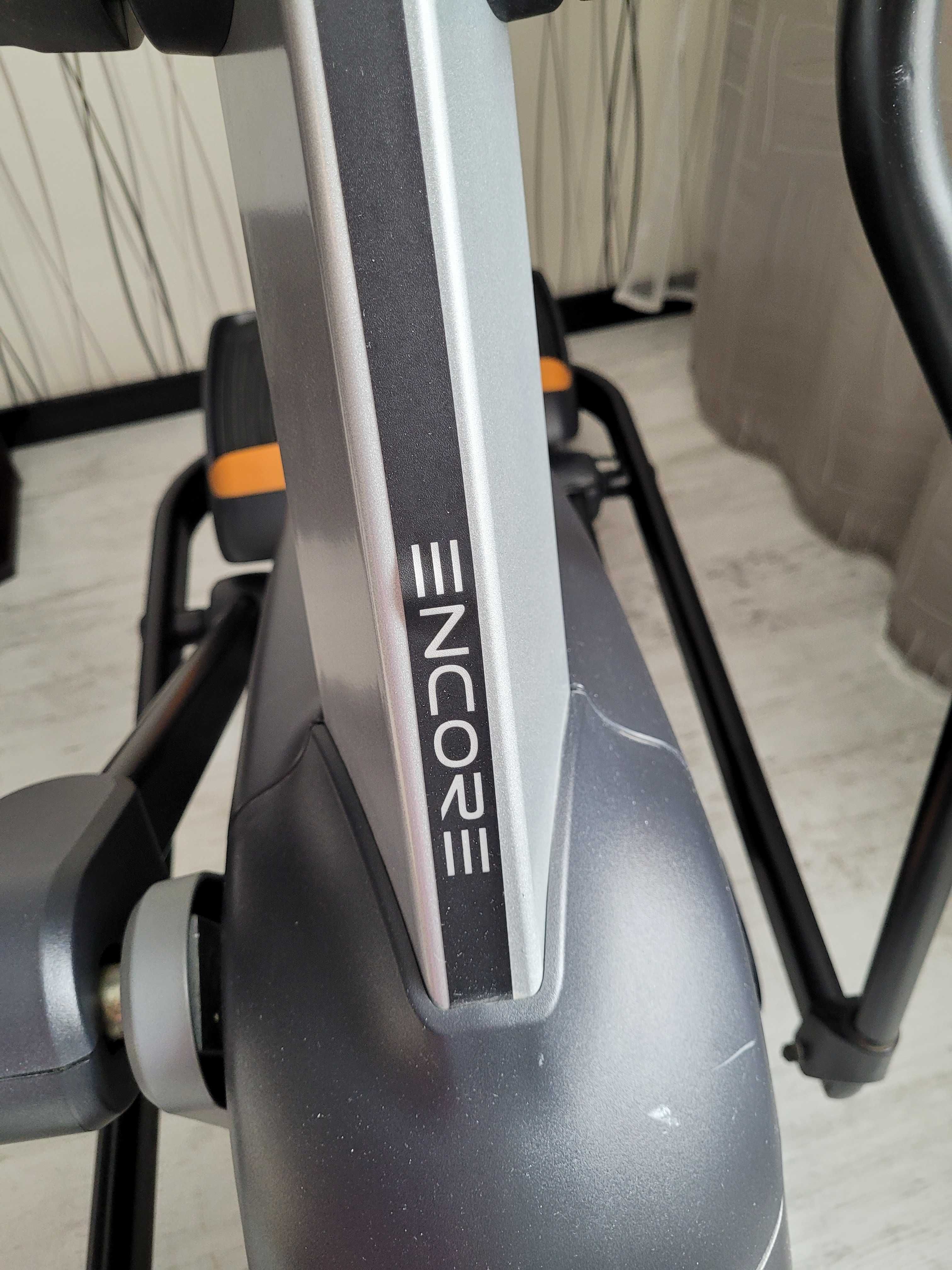 ПРОФЕССИОНАЛЬНЫЙ Эллиптический тренажер AeroFIT Encore
ECE5 LED