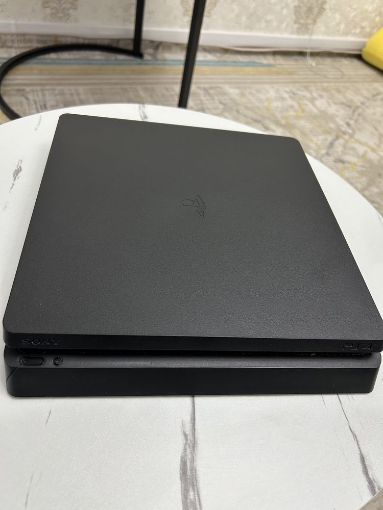 playstation 4 slim