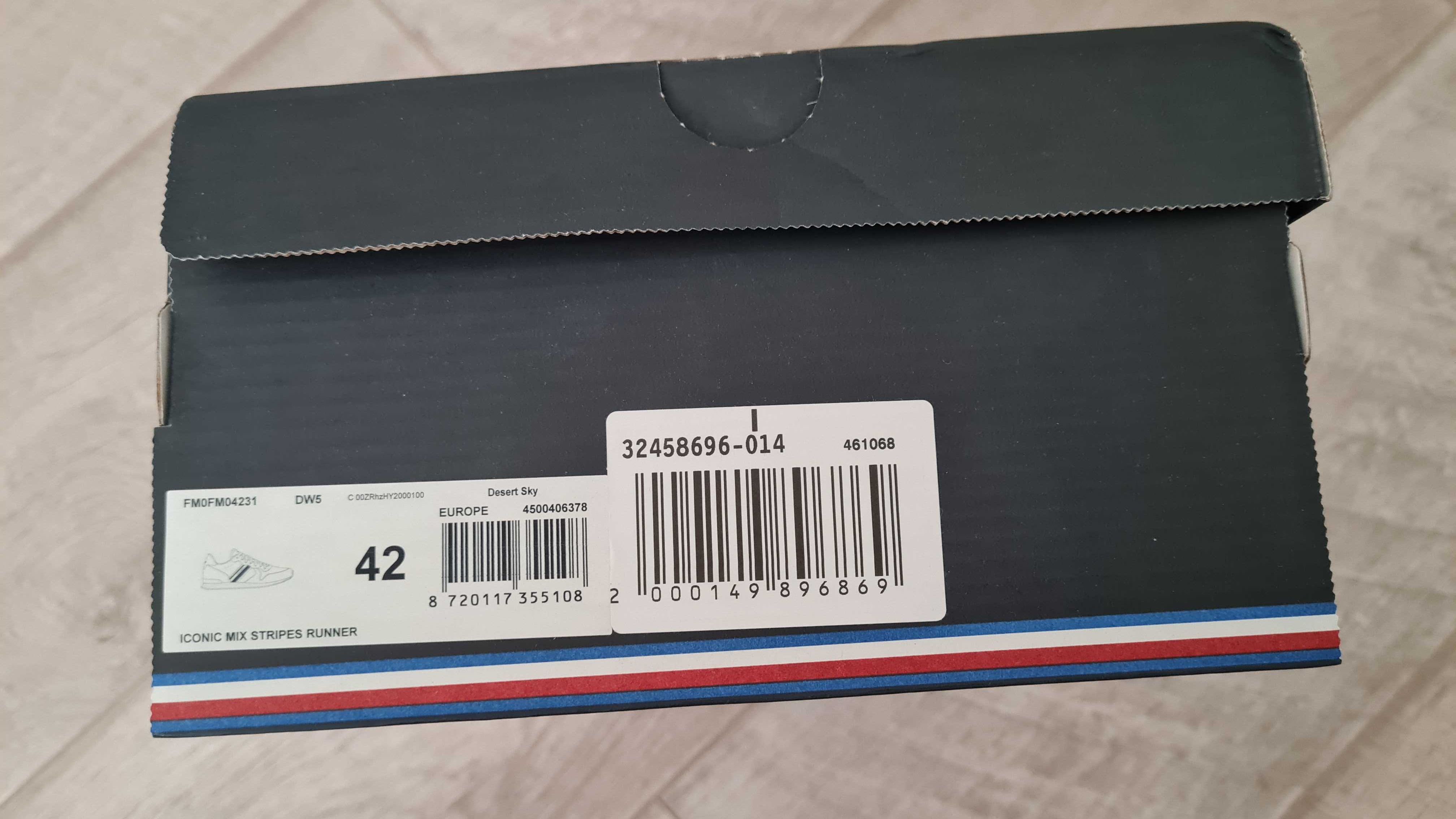 кроссовки кожаные Tommy Hilfiger