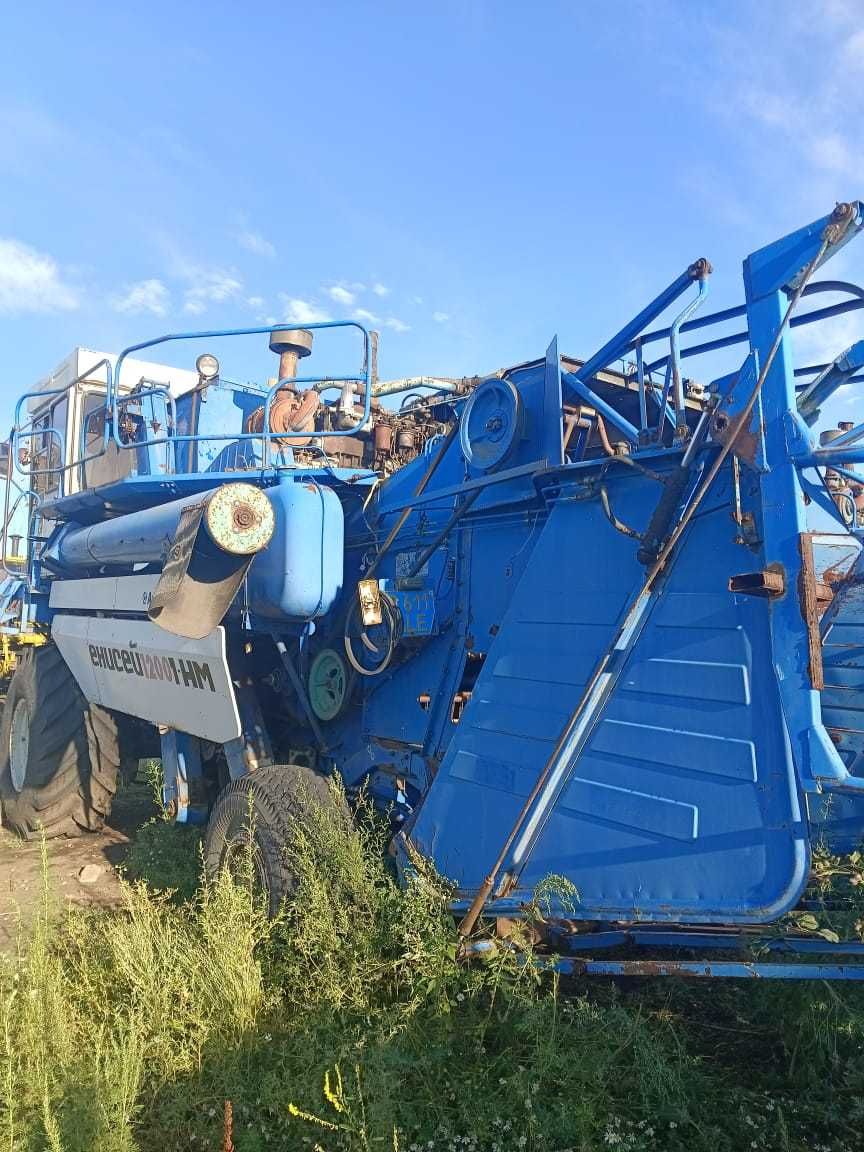 Продам комбайн в хорошем состоянии