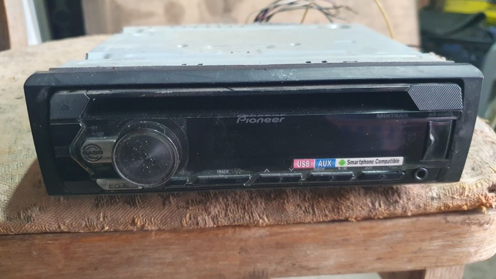 Сабвуферы- 5 элемент и JBL и автомагнитолы