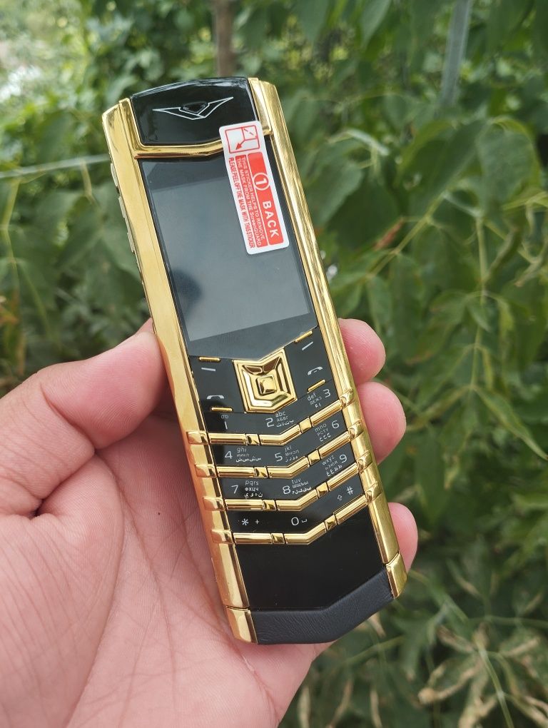Vertu signature S модели