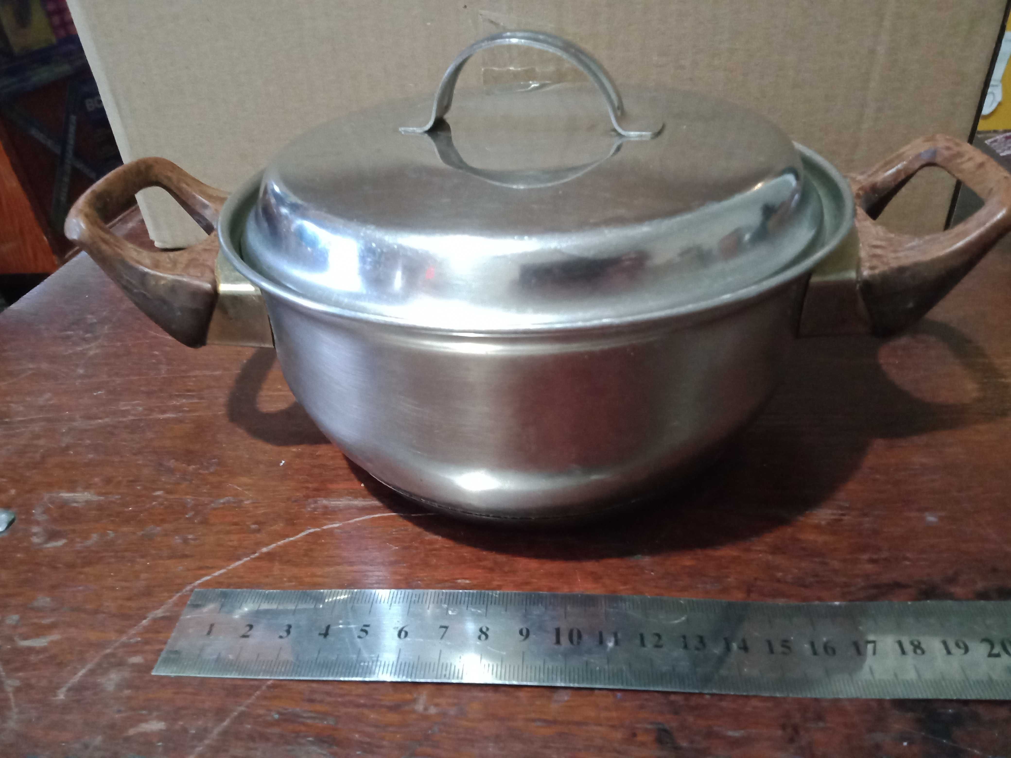 Посуда разная ( кастрюли,казаны,сковородки)