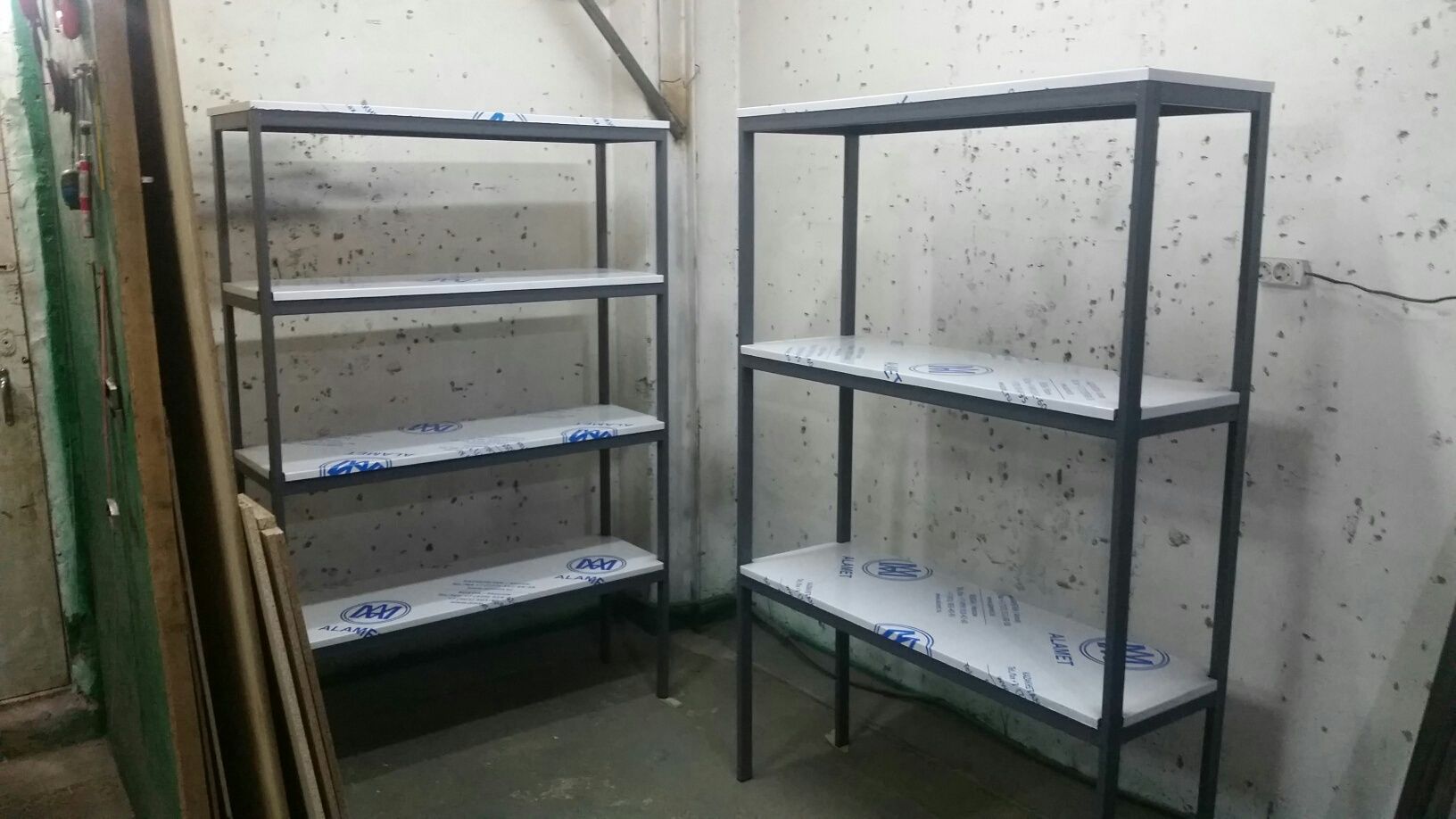 Продам, изготовим стелажи из нержавейки для кафе