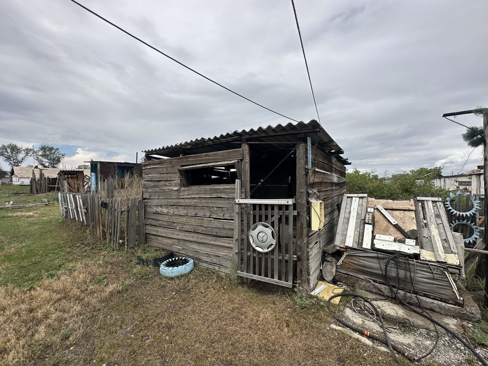 Продаю два дома