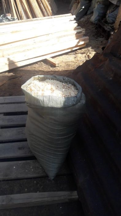 Стружки и опилки сосновых пород дерева , телефон в тексте объявления
