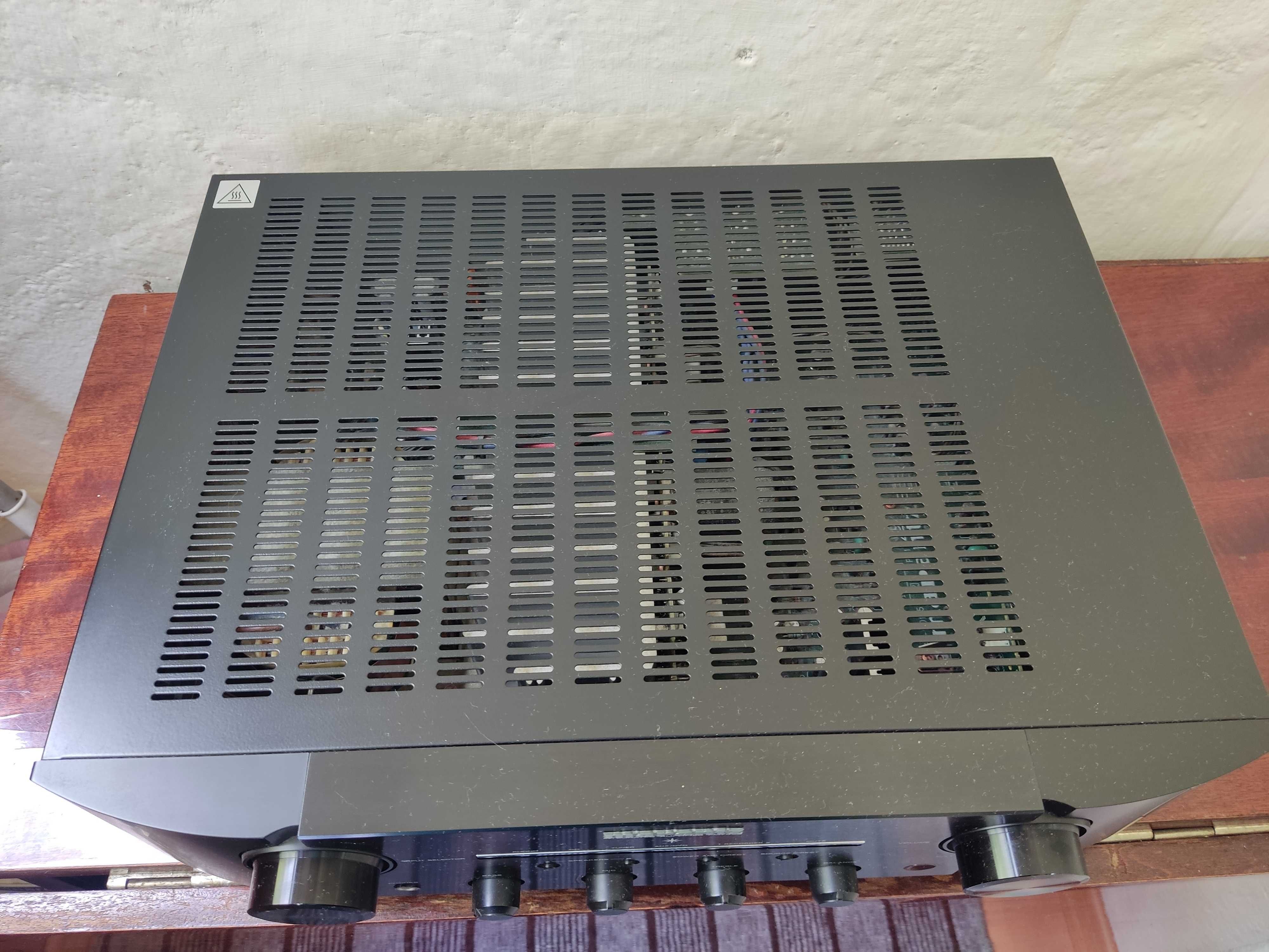 Усилитель Marantz PM 7004