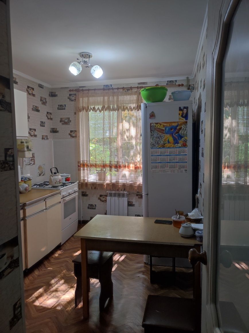 Продам квартиру 6мкр.23д.Тараз
