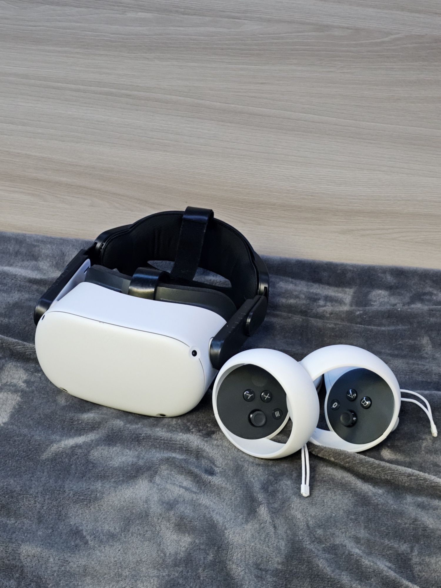 Meta (oculus) quest 2 с чехлом