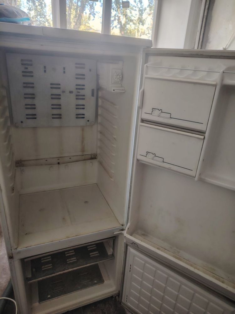 Продам холодильник