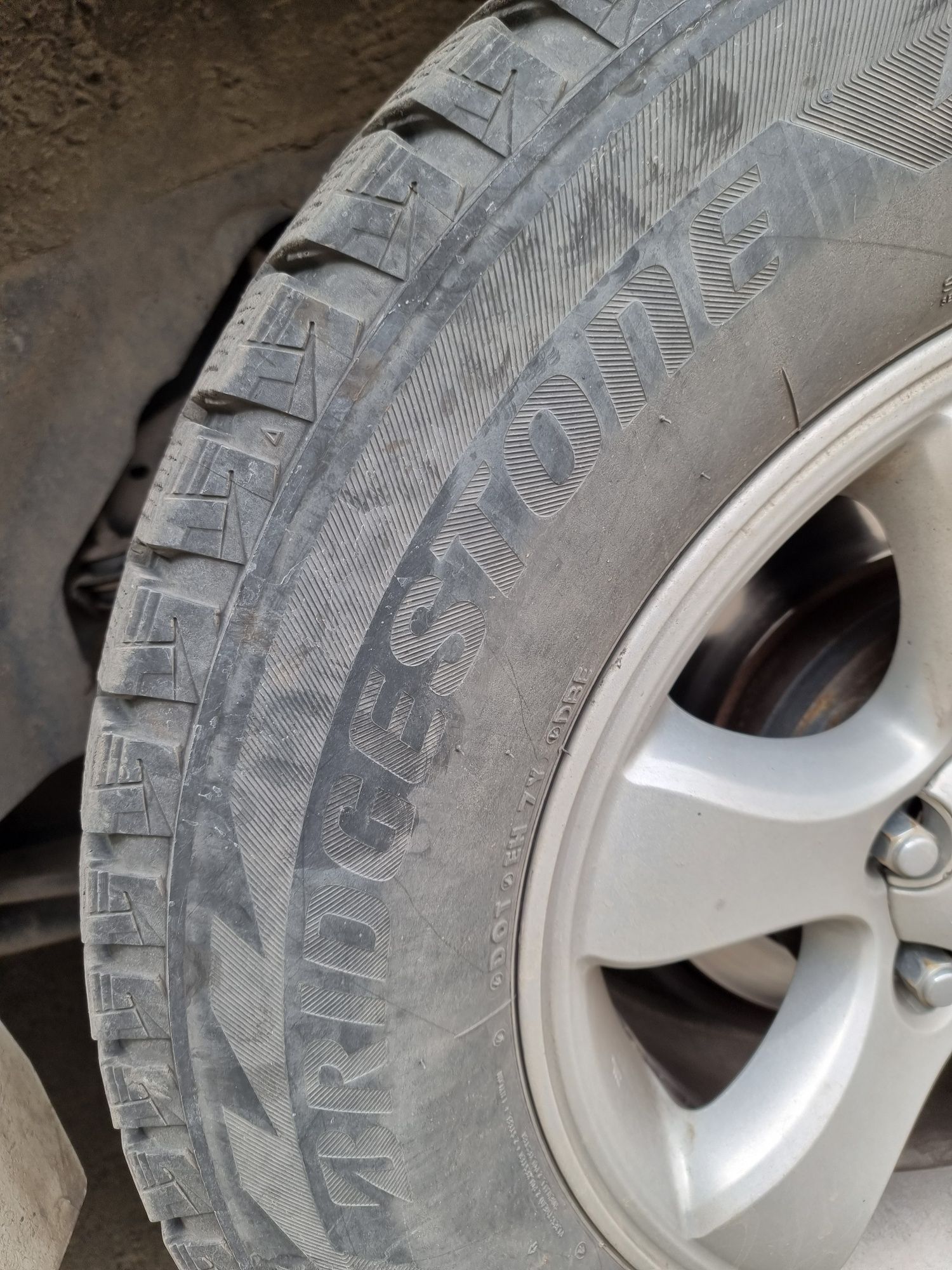Шины Bridgestone DMV2