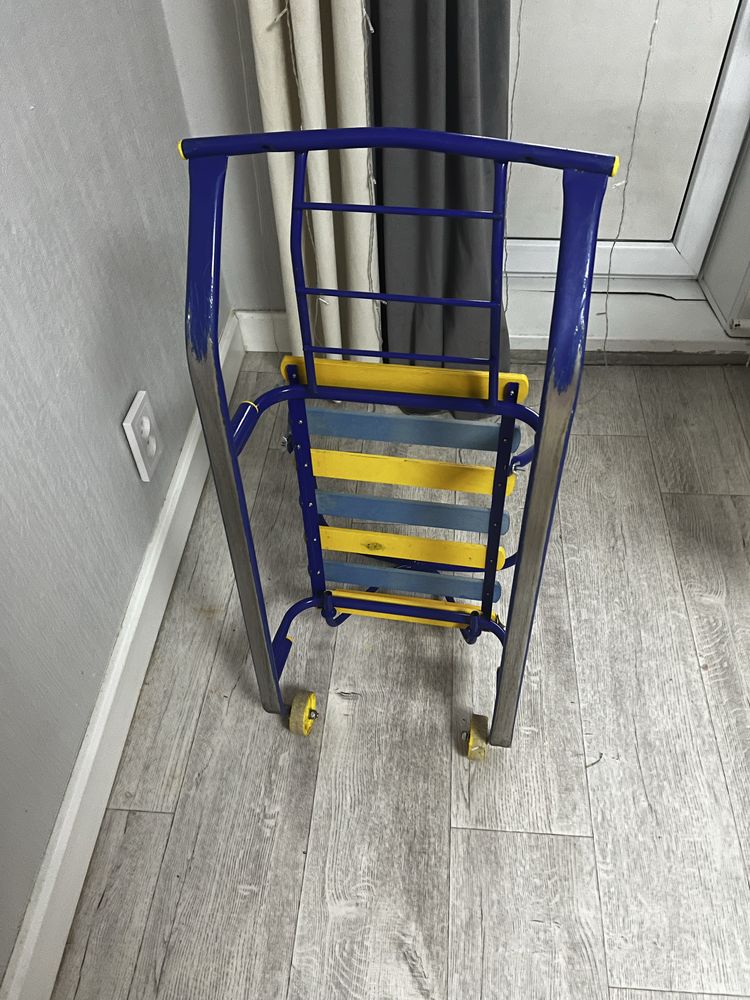Продам санки