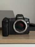 Продам фотоаппарат Canon R