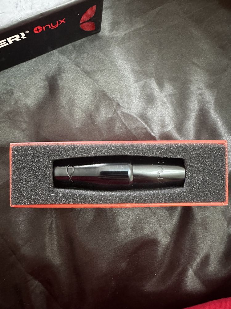DEFENDER onyx black