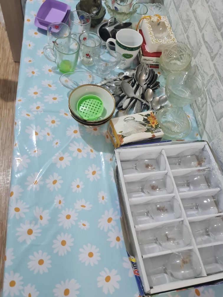 Отдам даром посуду