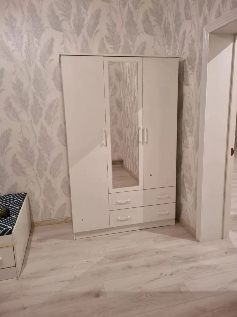 Мебел спалний гарнитур