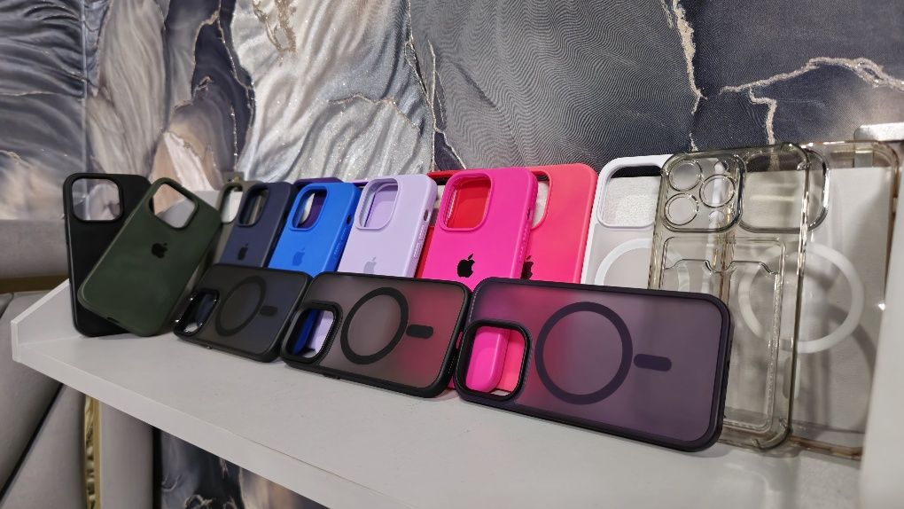 Чехлы на IPhone 14 Pro