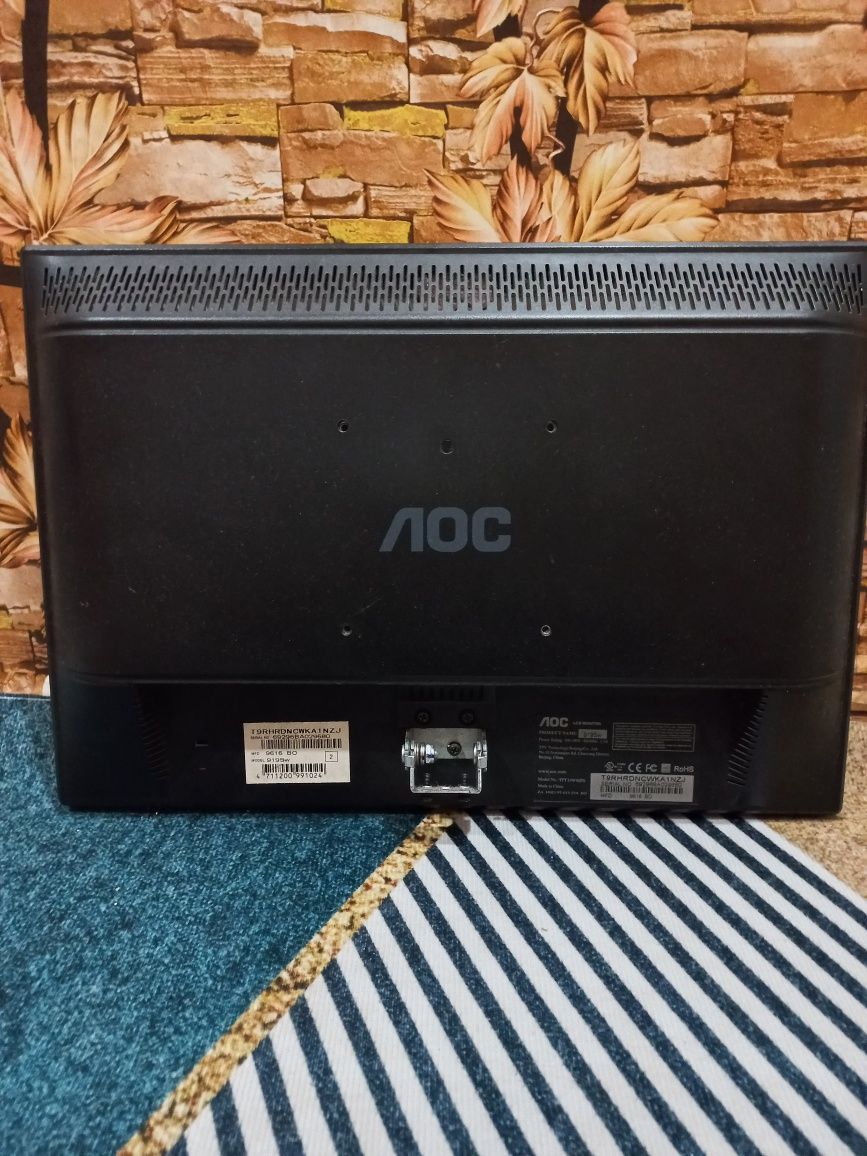 Продам монитор AOC на запчасти