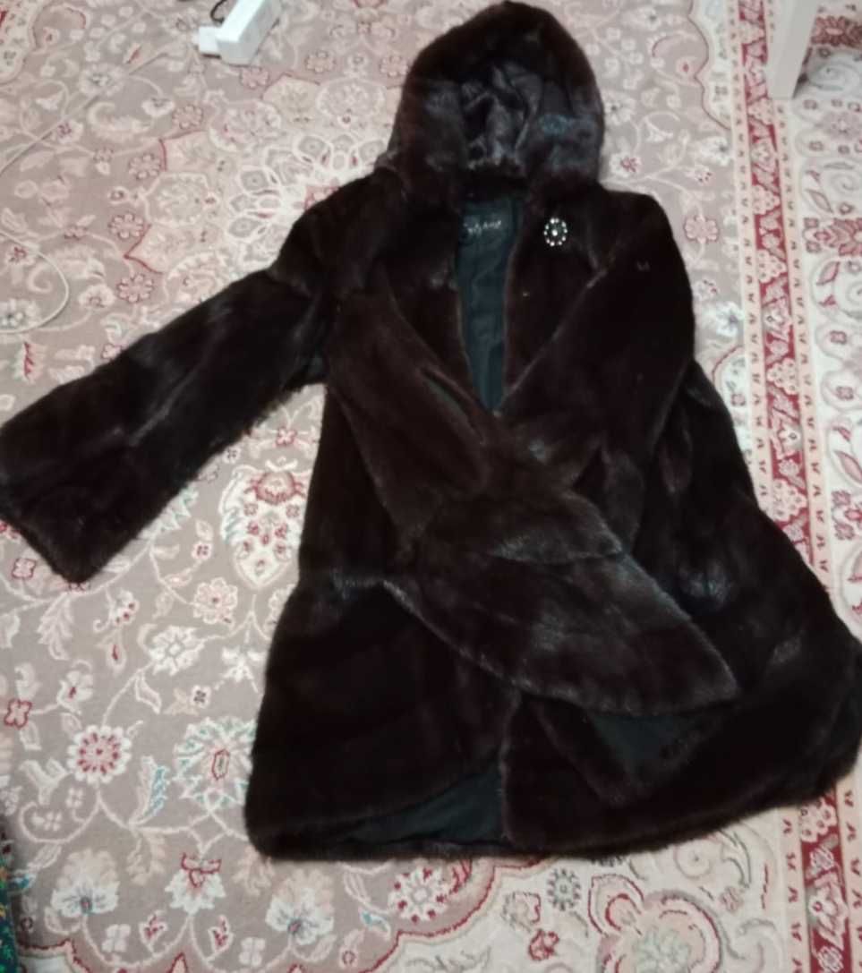 Продам норковую шубу