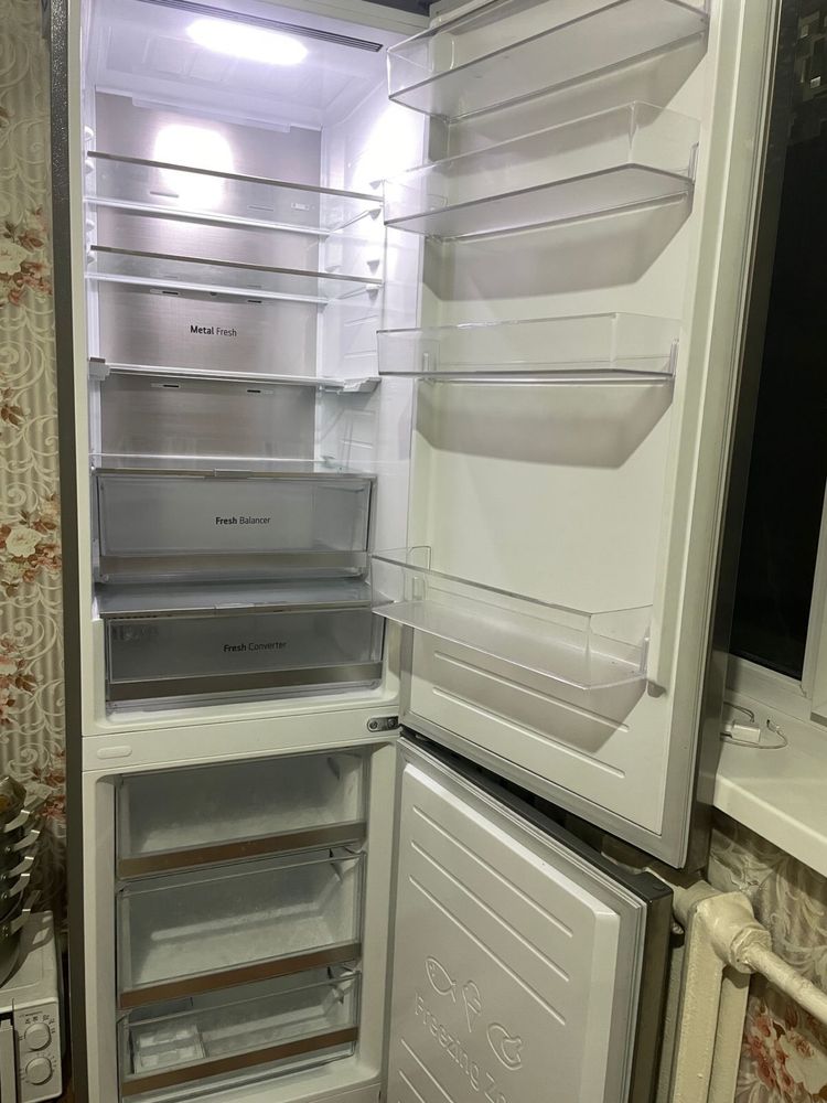 Холодильник в новом состояний