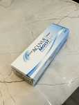 Продам контактные линзы Acuvue, -3,75