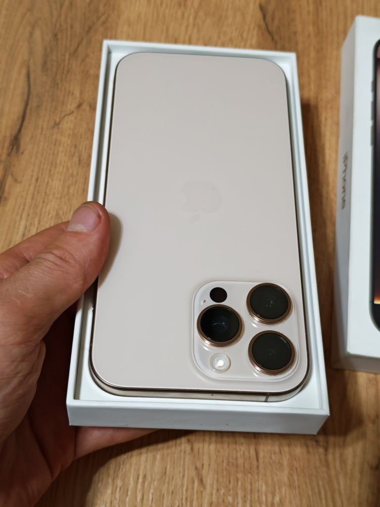 iPhone 16 Pro Max 256 gb akb 99