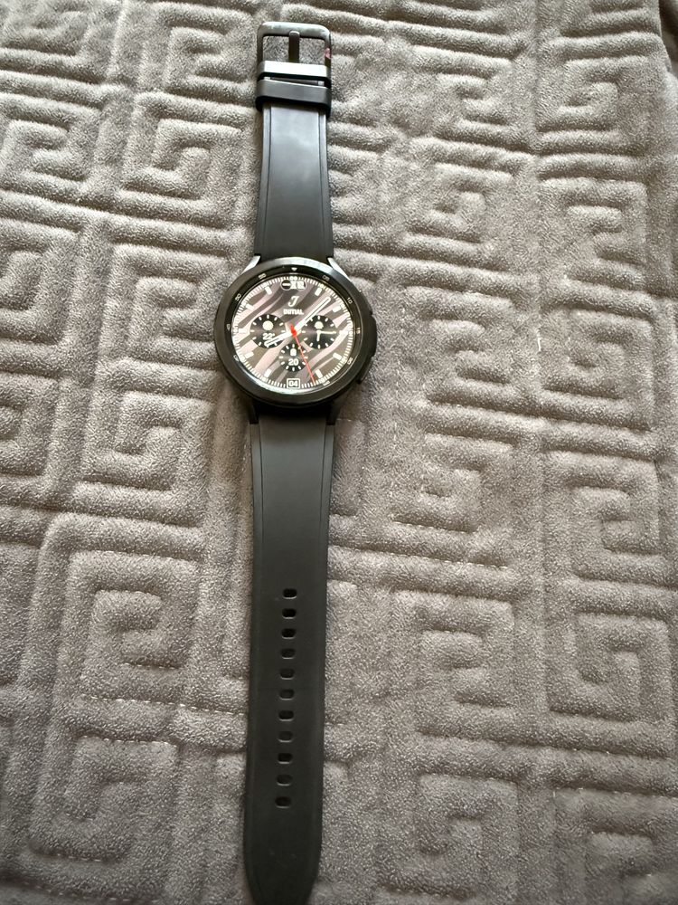 Samsung SM-R890 смарт часы