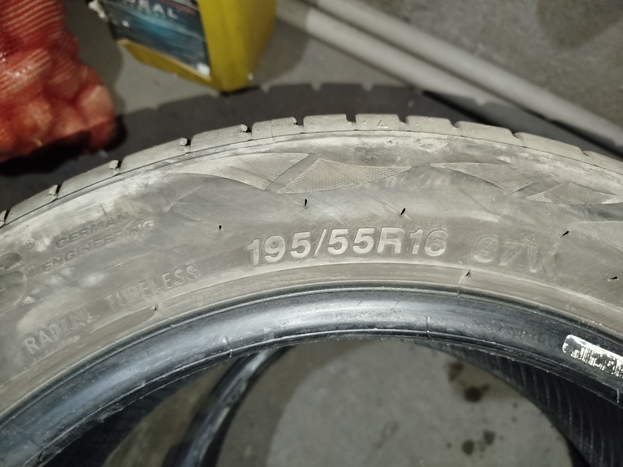 Продам комплект б/у размер 195/55/16