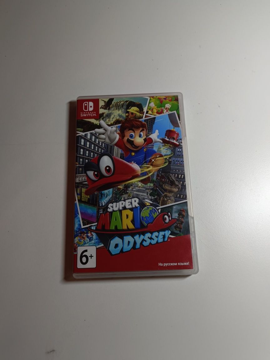 Продаю Нинтендо Switch