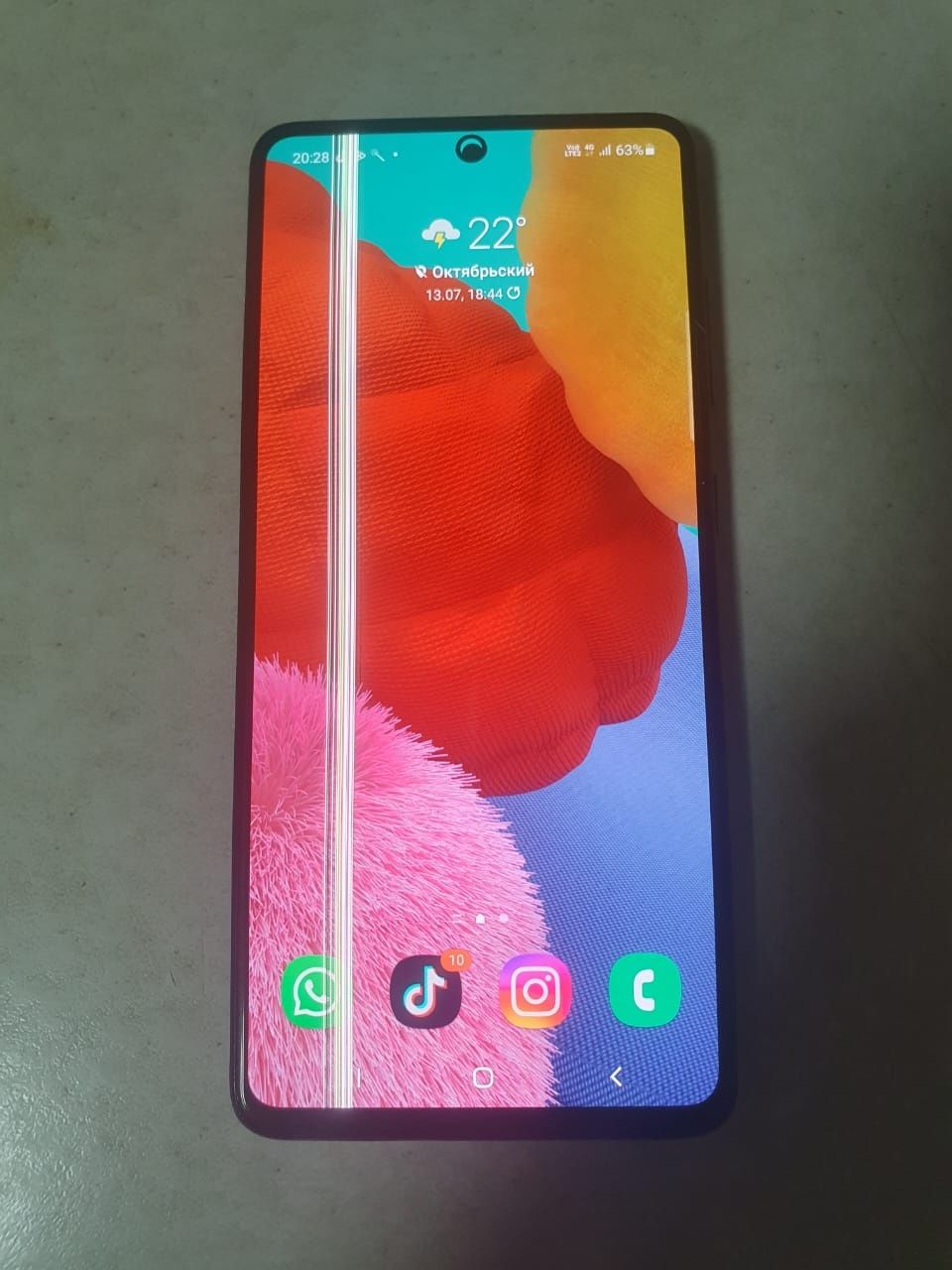 Продам Samsung A51 в хорошем состоянии.