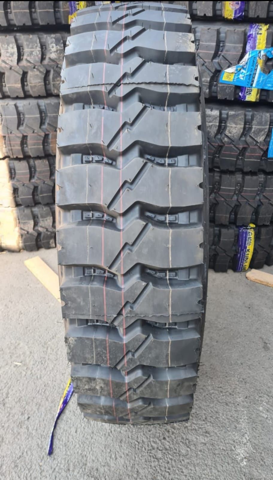 12.00R20 Грузовые шины