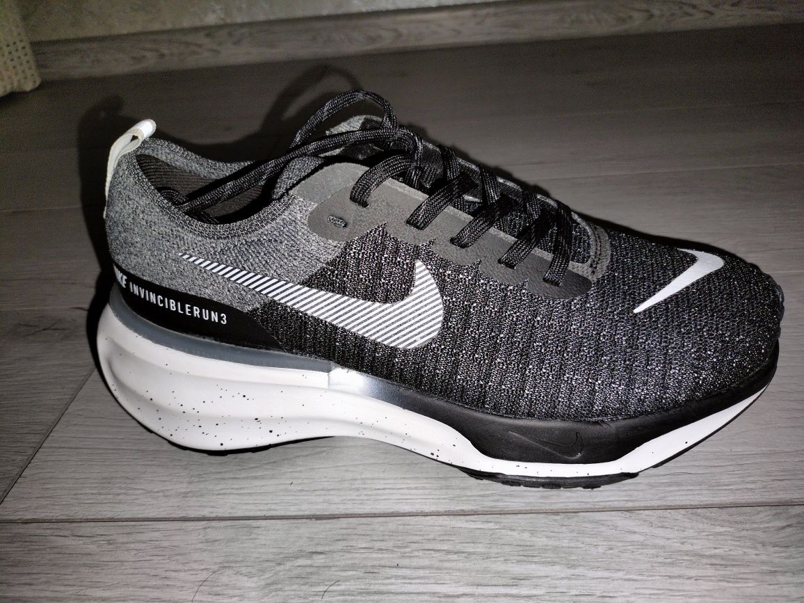 Продам кроссовки nike