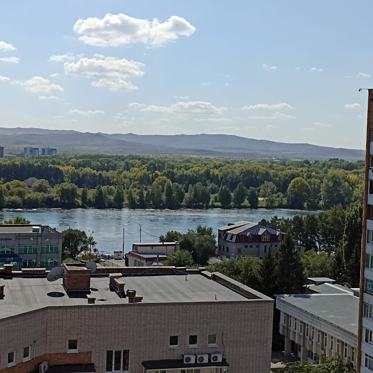 Сдам 2х комн квартиру Люкс в районе Речного вокзала