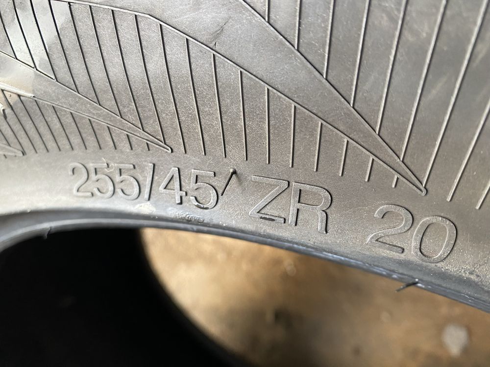 255/45/20 пара бу