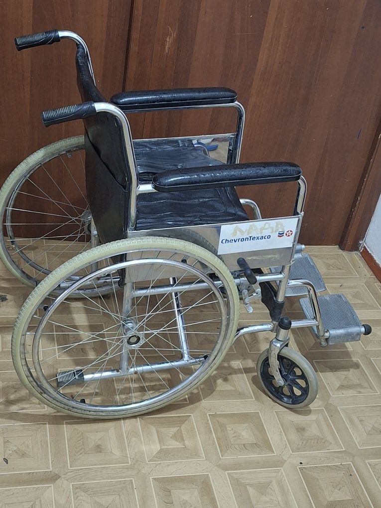 Инвалидная коляска