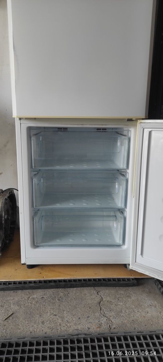 Продам холодильник Samsung,  no frost