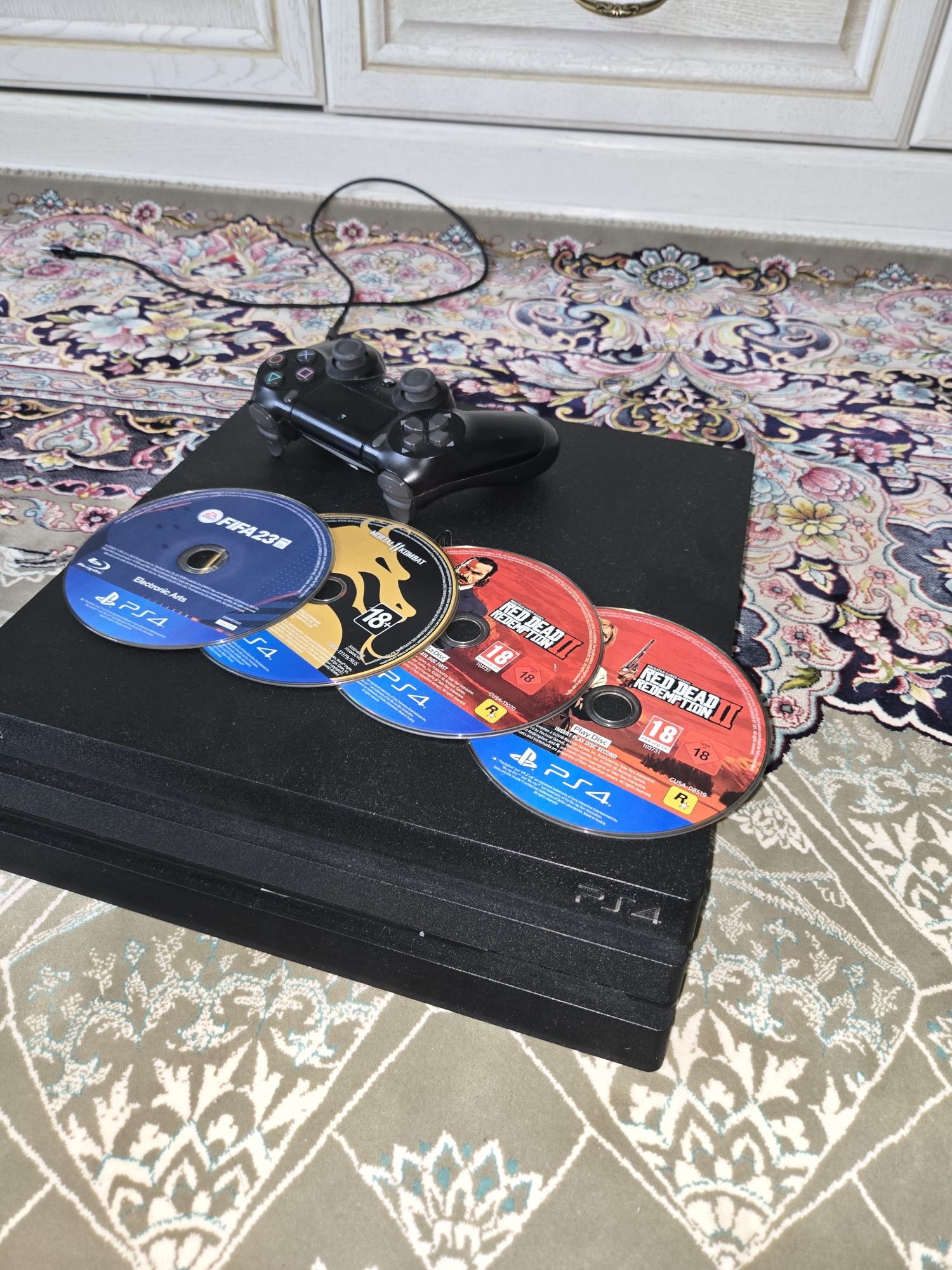 Playstation     4