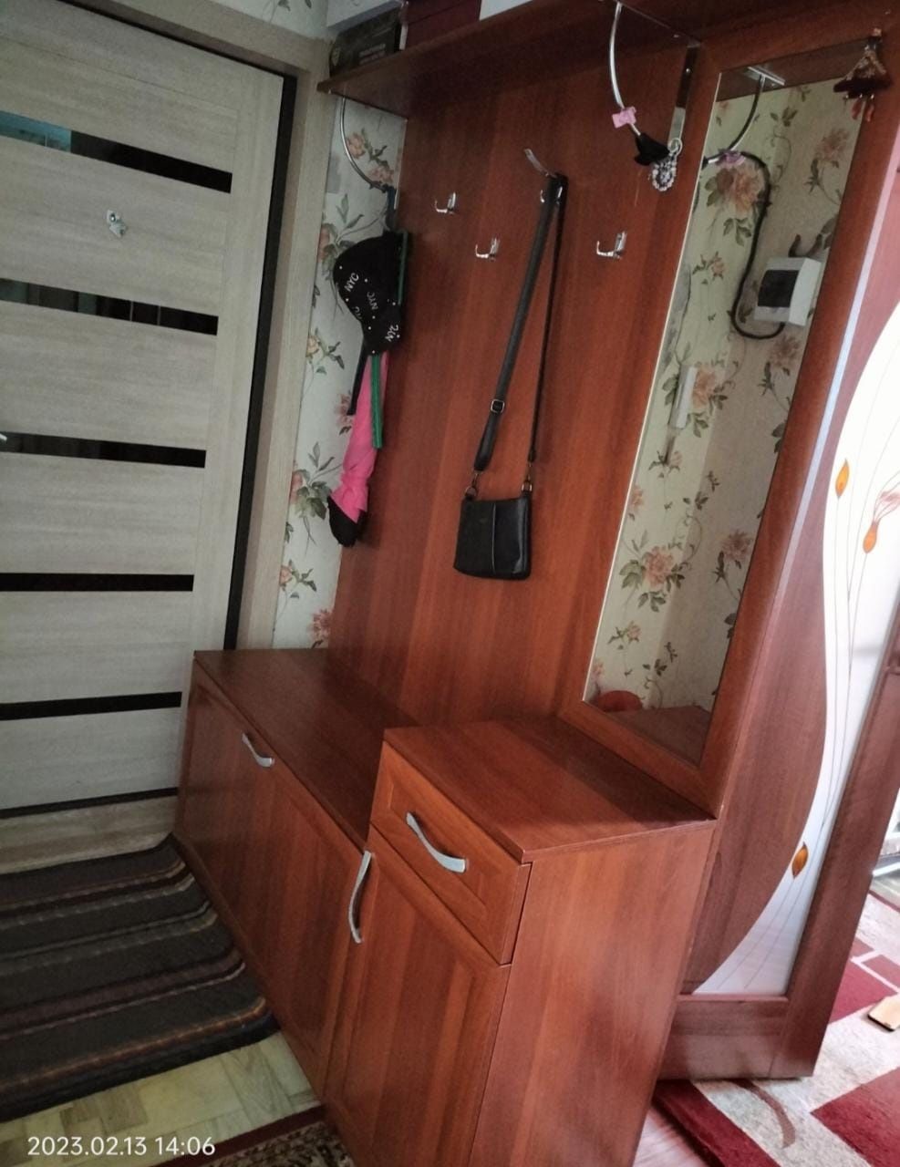 Продам прихожку...
