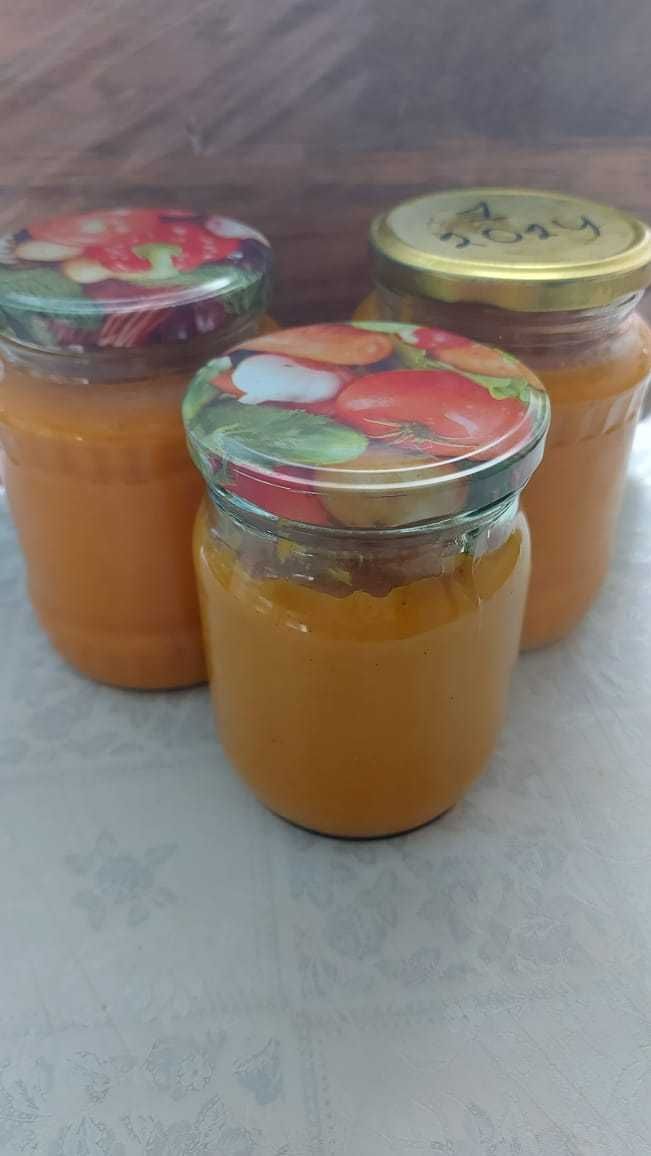 Продается кабачковая и баклажановая икра.