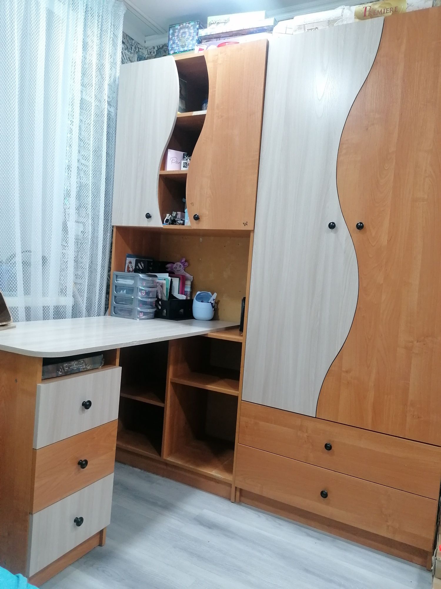 Продам мебель в детскую