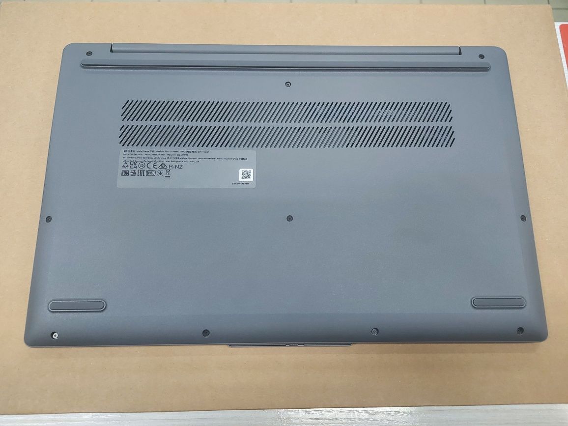 Новые Lenovo Slim 3 (Core i5-13420H, 1 Tb SSD, 16 Gb DDR5)